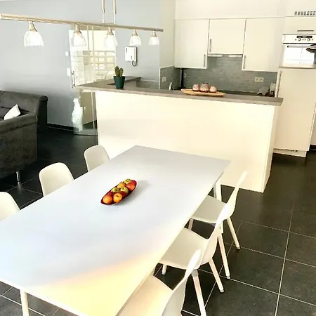 Emiel Centrum Met Garage Ostende